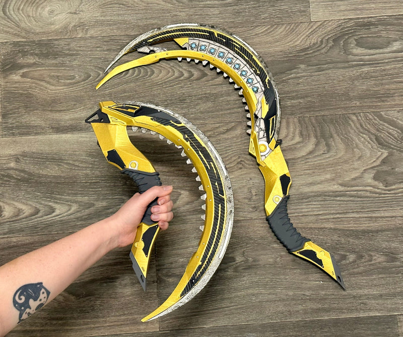 Seer Showstoppers Heirloom Sickle Battle Royale 3D Printed Prop Toy Fan Art